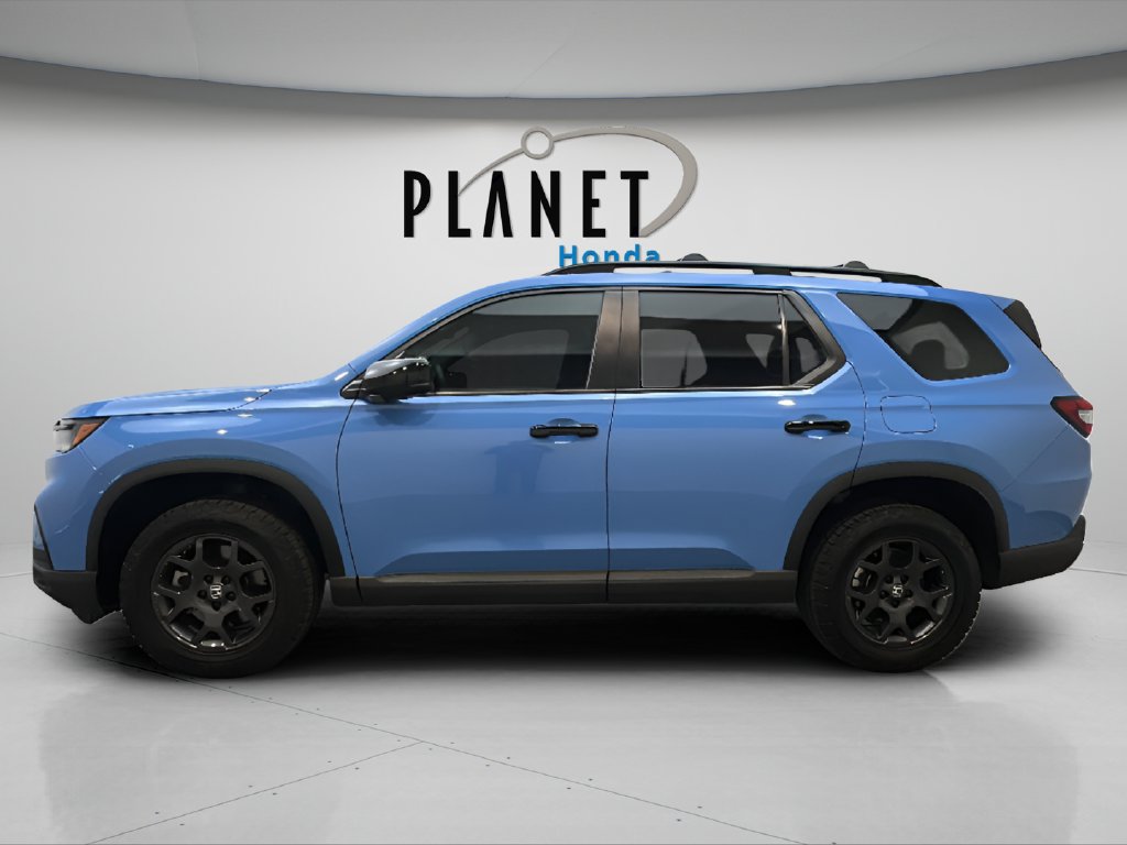 Certified 2024 Honda Pilot TrailSport image 5
