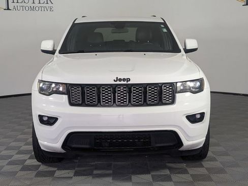 Certified 2021 Jeep Grand Cherokee Laredo X RWD image 3