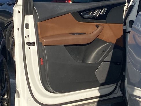 Used 2018 Audi Q7 3.0T Premium Plus w/ Premium Plus Package image 14