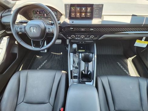 Used 2025 Honda Accord Sport image 13