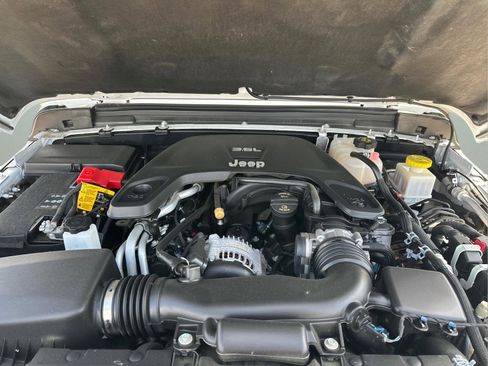 Used 2021 Jeep Gladiator Rubicon AWD/4WD image 33