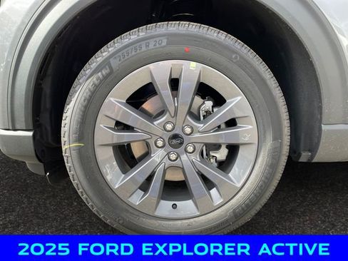 New 2025 Ford Explorer Active w/ Active Comfort Package image 14