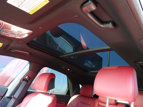 Used 2026 Genesis GV70 2.5T Sport Prestige image 12