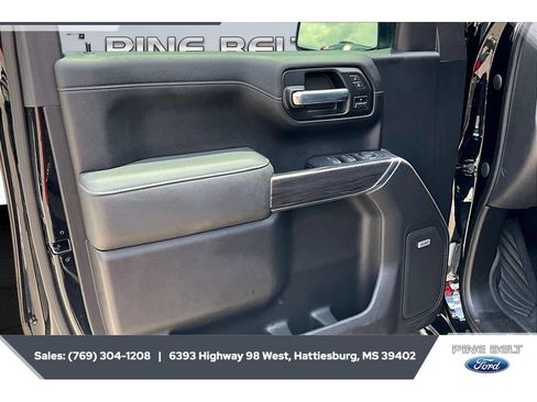 Used 2021 Chevrolet Silverado 1500 LTZ w/ LTZ Premium Package AWD/4WD image 18