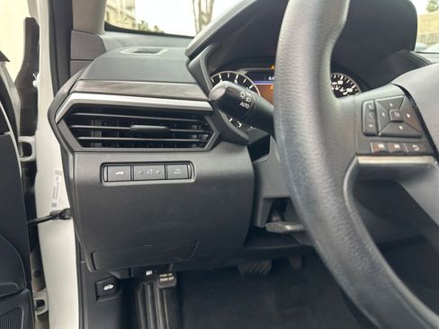 Used 2025 Nissan Altima 2.5 SV image 39