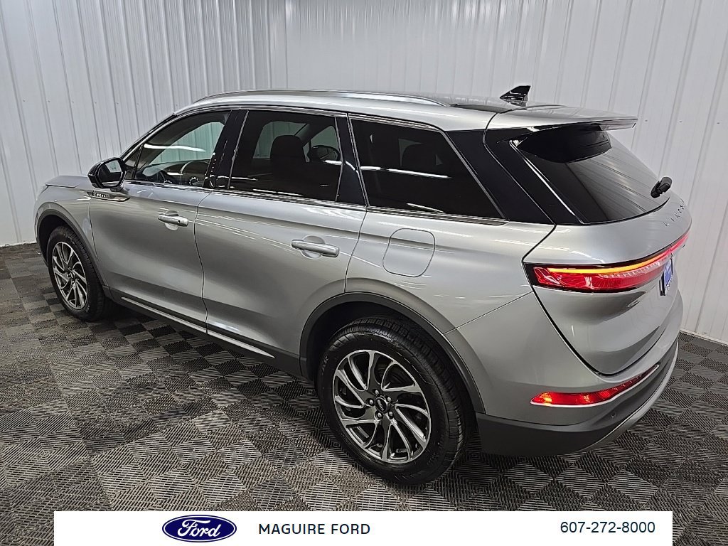 Used 2022 Lincoln Corsair AWD w/ Equipment Group 101A image 10