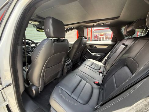 Used 2025 Jaguar F-PACE R-Dynamic S AWD/4WD image 18