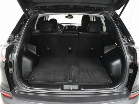 Used 2022 Jeep Cherokee Latitude Lux image 11