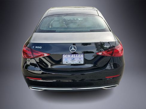 Used 2023 Mercedes-Benz C 300 4MATIC Sedan image 5