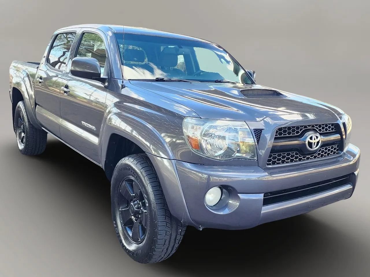 Used 2011 Toyota Tacoma 4x4 Double Cab w/ TRD Sport Pkg w/JBL Audio image 9
