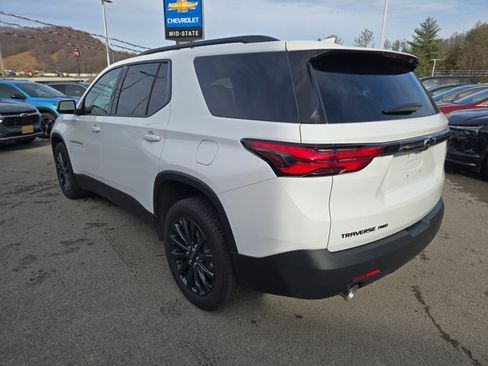 Used 2023 Chevrolet Traverse RS w/ LPO, Floor Liner Package image 6