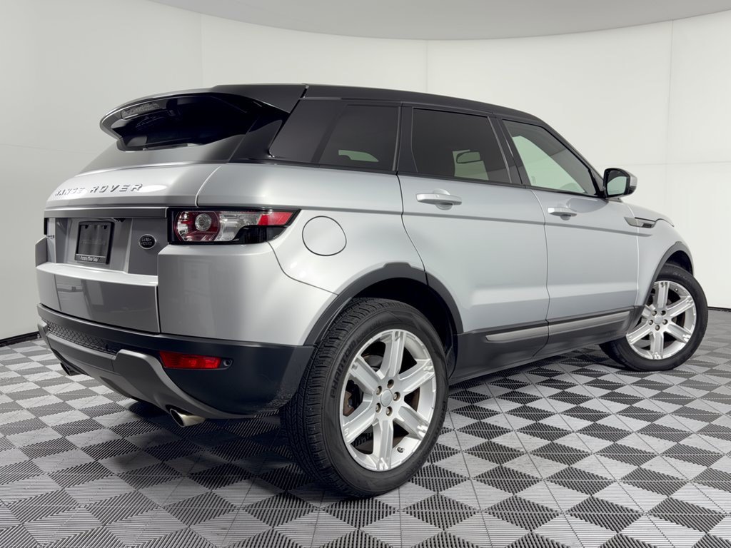 Used 2015 Land Rover Range Rover Evoque Pure Plus AWD/4WD image 9
