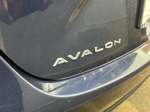 Used 2015 Toyota Avalon XLE Touring FWD image 21