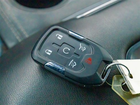 Used 2019 GMC Yukon SLT w/ HD Trailering Package image 35