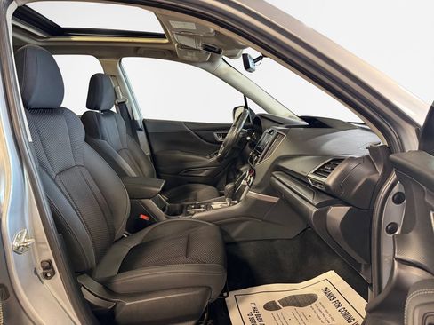 Used 2021 Subaru Forester Premium AWD/4WD image 26