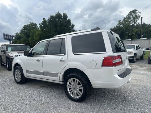 Used 2011 Lincoln Navigator 2WD image 2