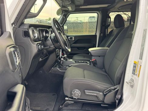 Used 2021 Jeep Wrangler Unlimited Sahara w/ Safety Group image 24