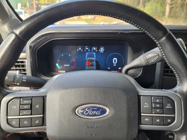 Used 2024 Ford F350 Lariat w/ FX4 Off-Road Package AWD/4WD image 31