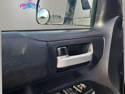 Used 2018 Toyota Tundra SR5 AWD/4WD image 21