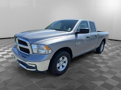Used 2024 RAM 1500 Classic SLT image 3