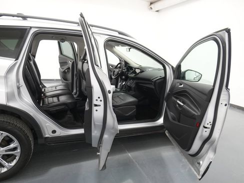 Used 2018 Ford Escape SEL AWD/4WD image 25