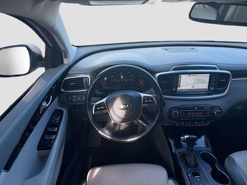 Used 2019 Kia Sorento SX image 20