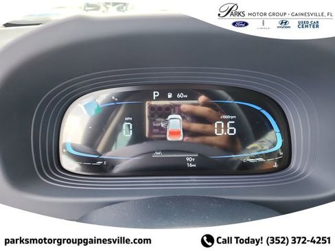 New 2025 Hyundai Venue Limited FWD image 29