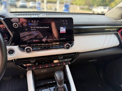 Used 2024 GMC Canyon AT4X w/ AT4X AEV Edition image 12