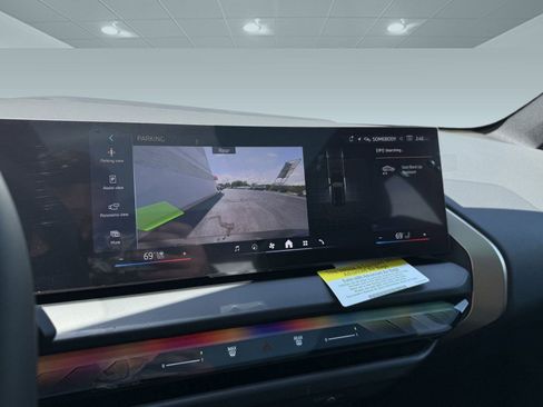 Used 2025 BMW X3 xDrive30i w/ Convenience Package image 30