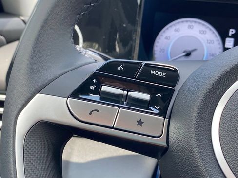 New 2026 Hyundai Elantra Limited FWD image 18