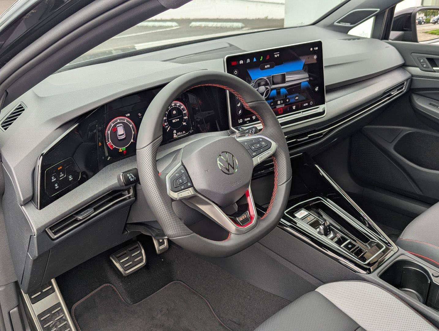 New 2026 Volkswagen GTI SE FWD image 12