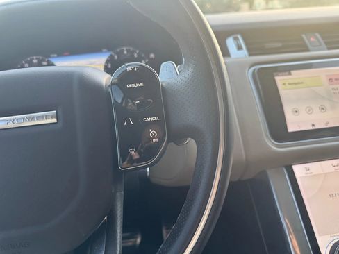 Used 2020 Land Rover Range Rover Sport HSE Dynamic image 32