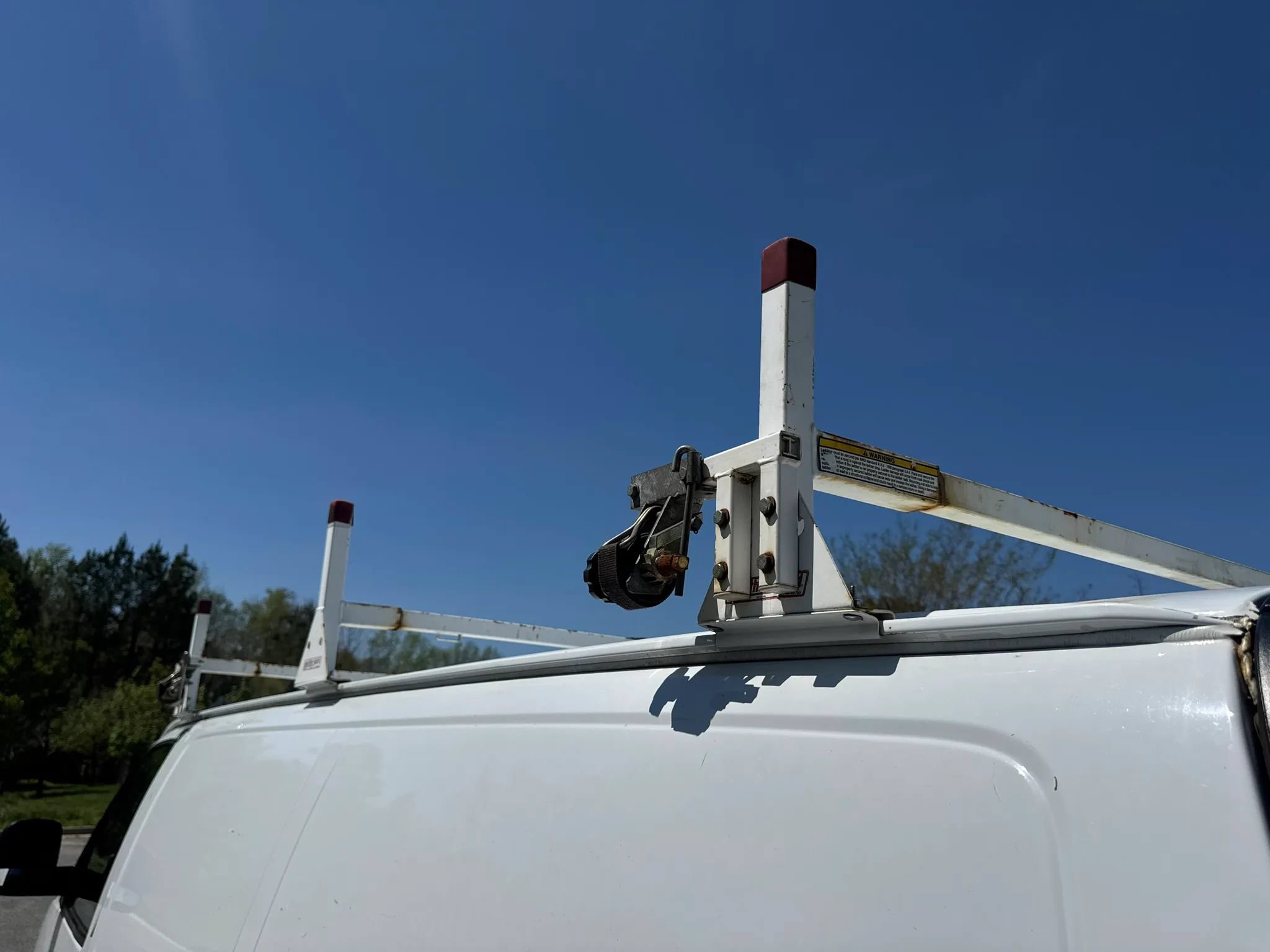 Used 2018 Chevrolet Express 2500 w/ Driver Convenience Package RWD image 19
