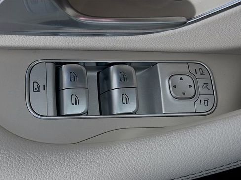 New 2026 Mercedes-Benz GLS 450 4MATIC image 18