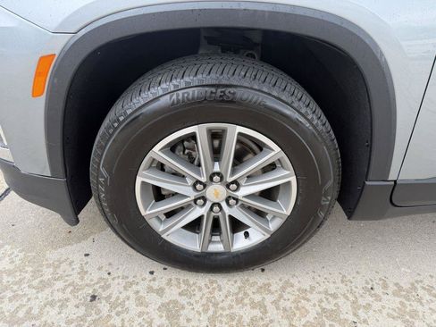 Used 2024 Chevrolet Traverse LT AWD/4WD image 20