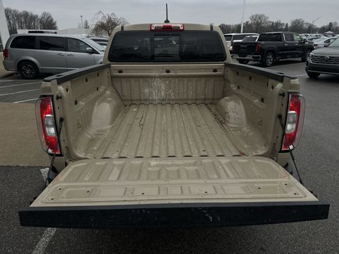 Certified 2022 GMC Canyon Elevation image 24