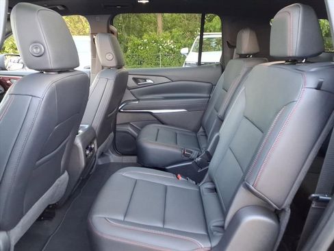New 2026 Chevrolet Traverse Z71 AWD/4WD image 17