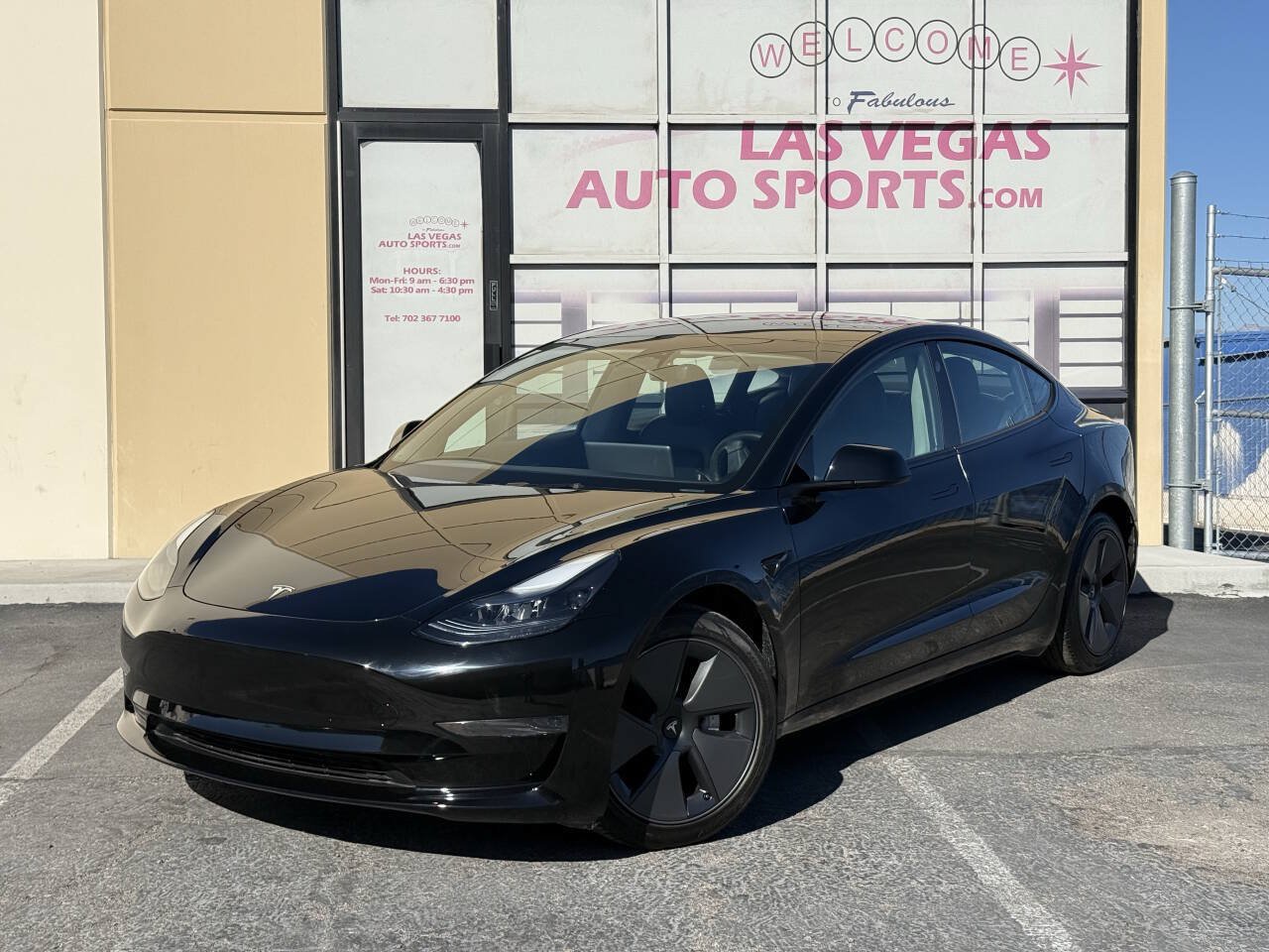 Used 2023 Tesla Model 3 Standard Range RWD image 4
