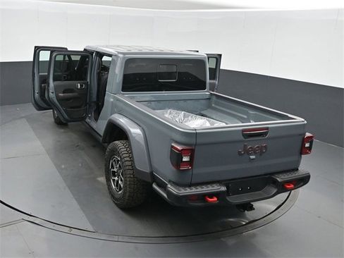 New 2025 Jeep Gladiator Rubicon image 50
