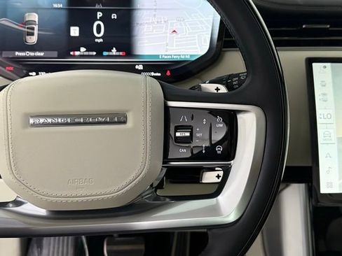 New 2026 Land Rover Range Rover SE AWD/4WD image 39