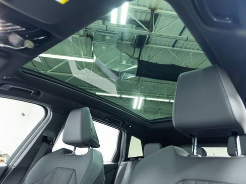 Used 2025 BMW X3 xDrive30i w/ Premium Package image 13