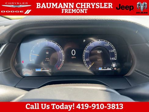 New 2025 Jeep Grand Cherokee L Laredo w/ Trailer Tow Package AWD/4WD image 18
