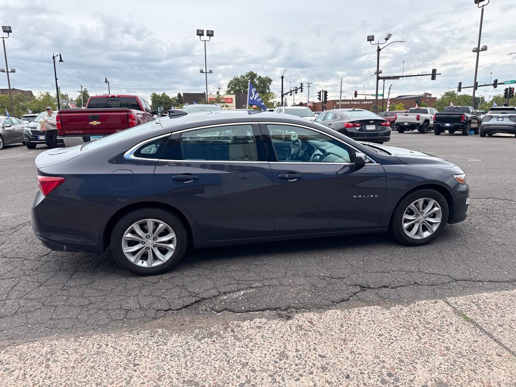 Used 2025 Chevrolet Malibu LT FWD image 9