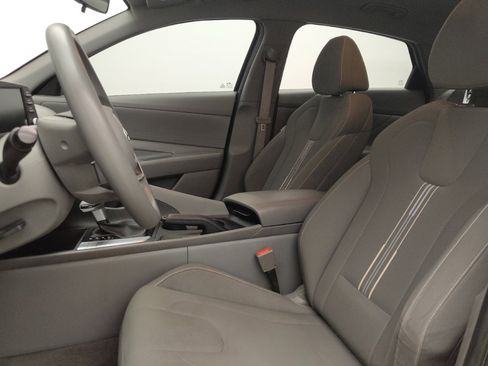 Used 2021 Hyundai Elantra SEL w/ Cargo Package image 17