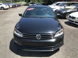 Used 2016 Volkswagen Jetta Sport image 2