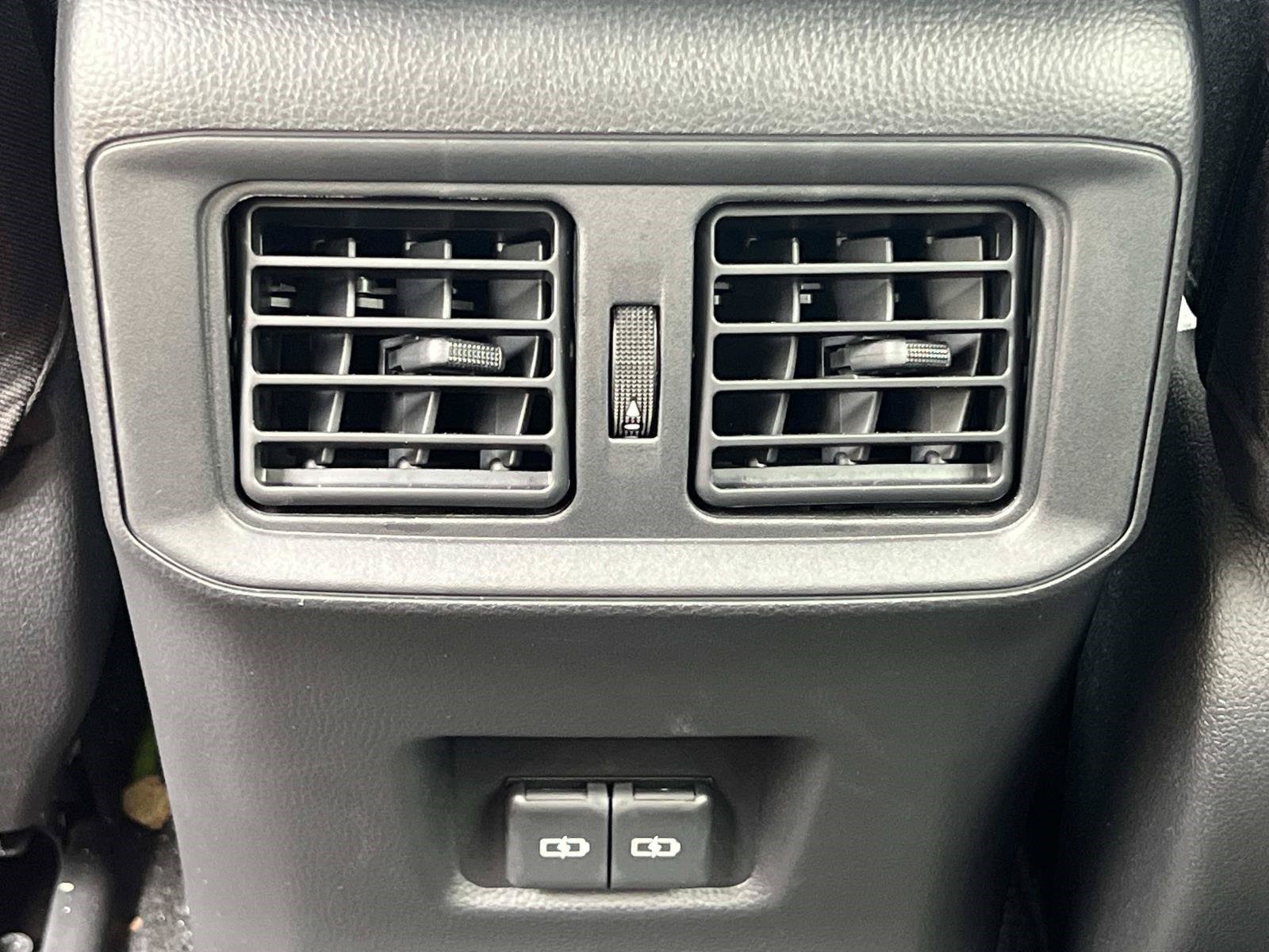 Used 2024 Toyota RAV4 XLE w/ Convenience Package FWD image 14
