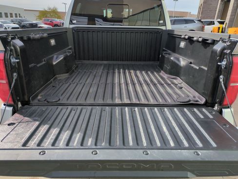 Used 2024 Toyota Tacoma SR5 image 31