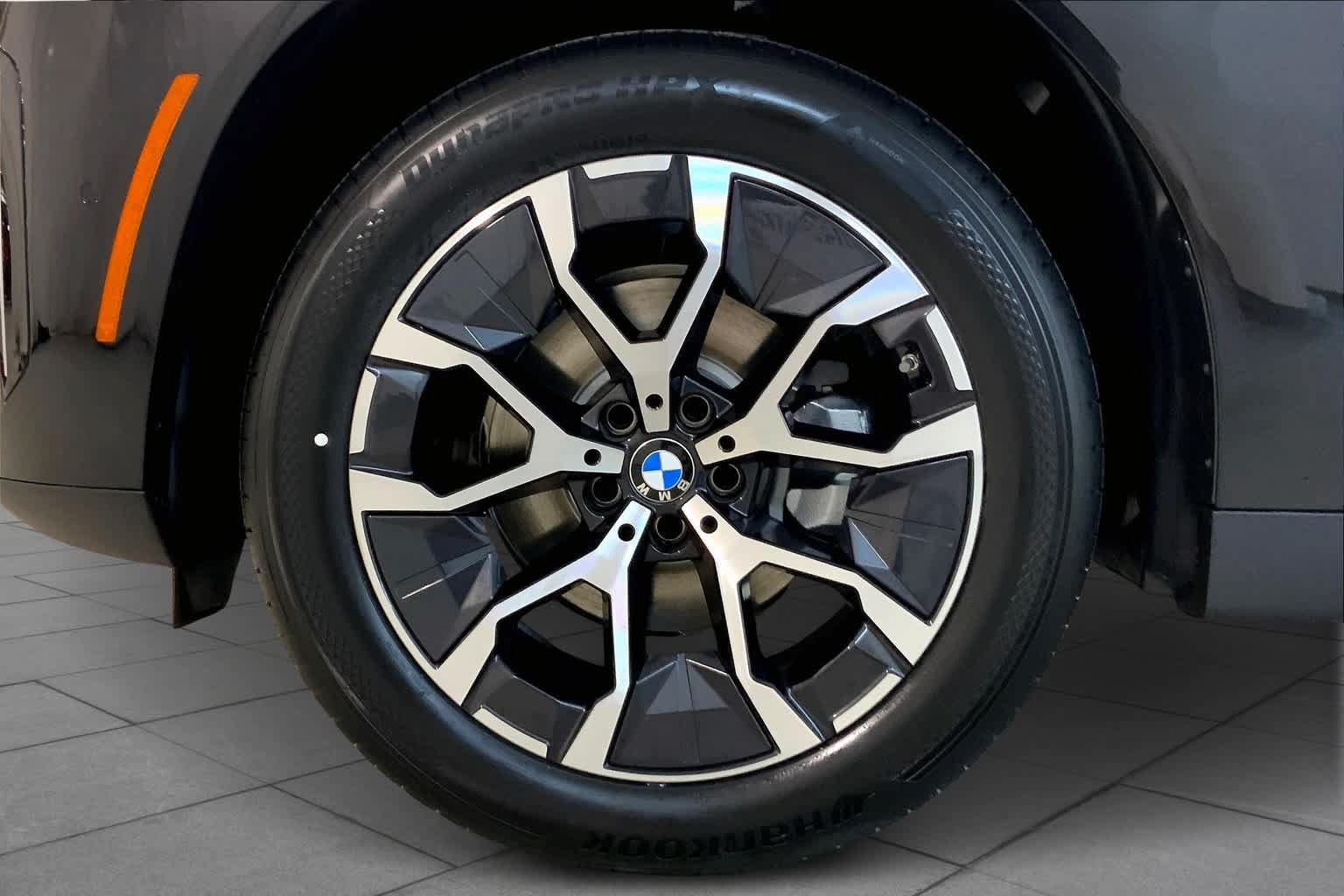 Used 2025 BMW X3 xDrive30i w/ Premium Package AWD/4WD image 11