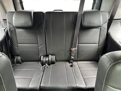 Used 2017 GMC Yukon SLT w/ Open Road Package AWD/4WD image 47