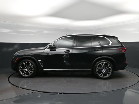 Used 2024 BMW X5 xDrive50e w/ Premium Package AWD/4WD image 4